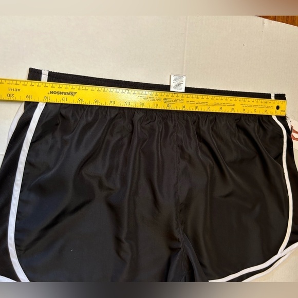 Members Mark ladies active running shorts w/built in liner NWT Sz-XL Q19 - Picture 11 of 11